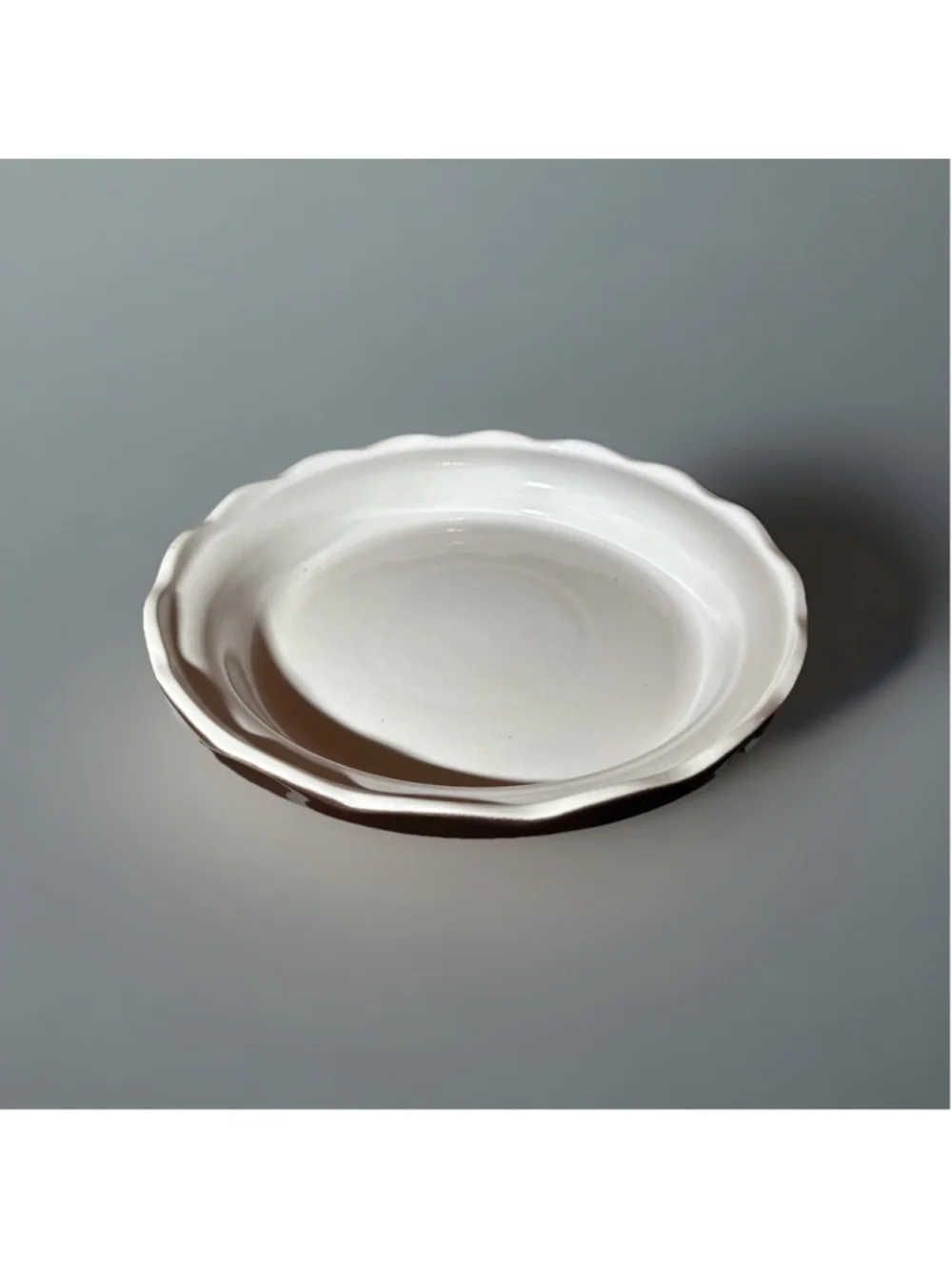 Anchor Hocking Scalloped Edge Glass Baking Dish / Casserole Pie Plate